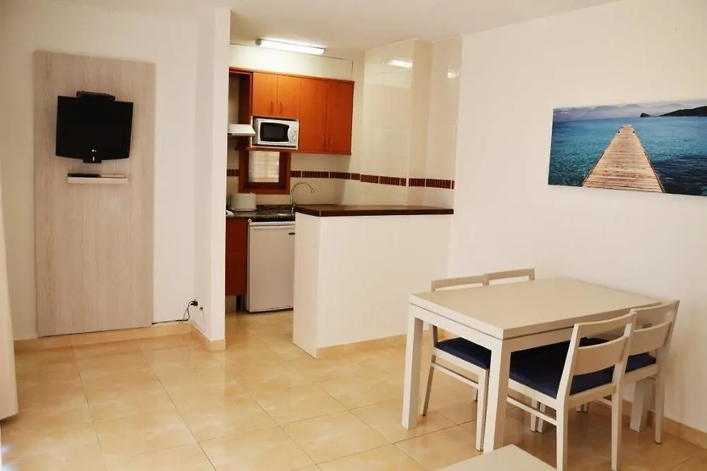 Hotel Apartamentos Avenida Playa d'en Bossa