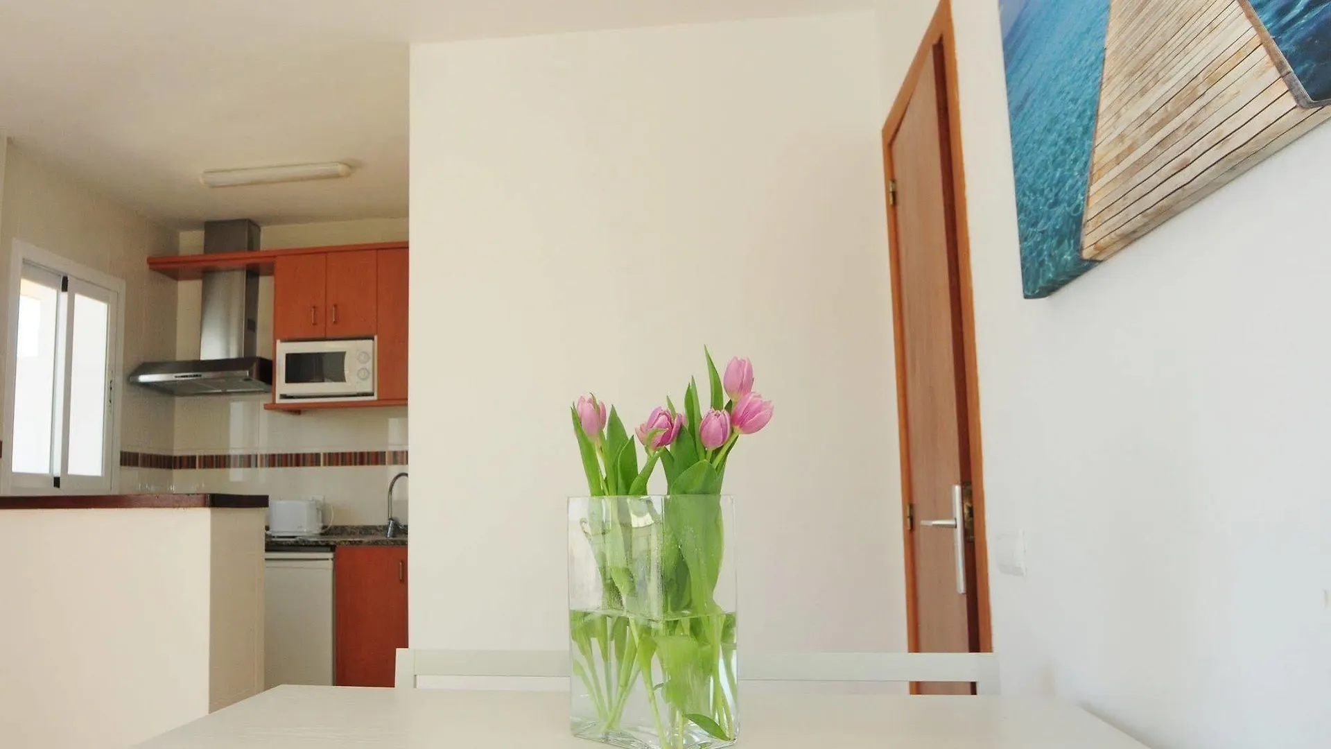 Apartamentos Avenida Playa d'en Bossa Ibiza Town