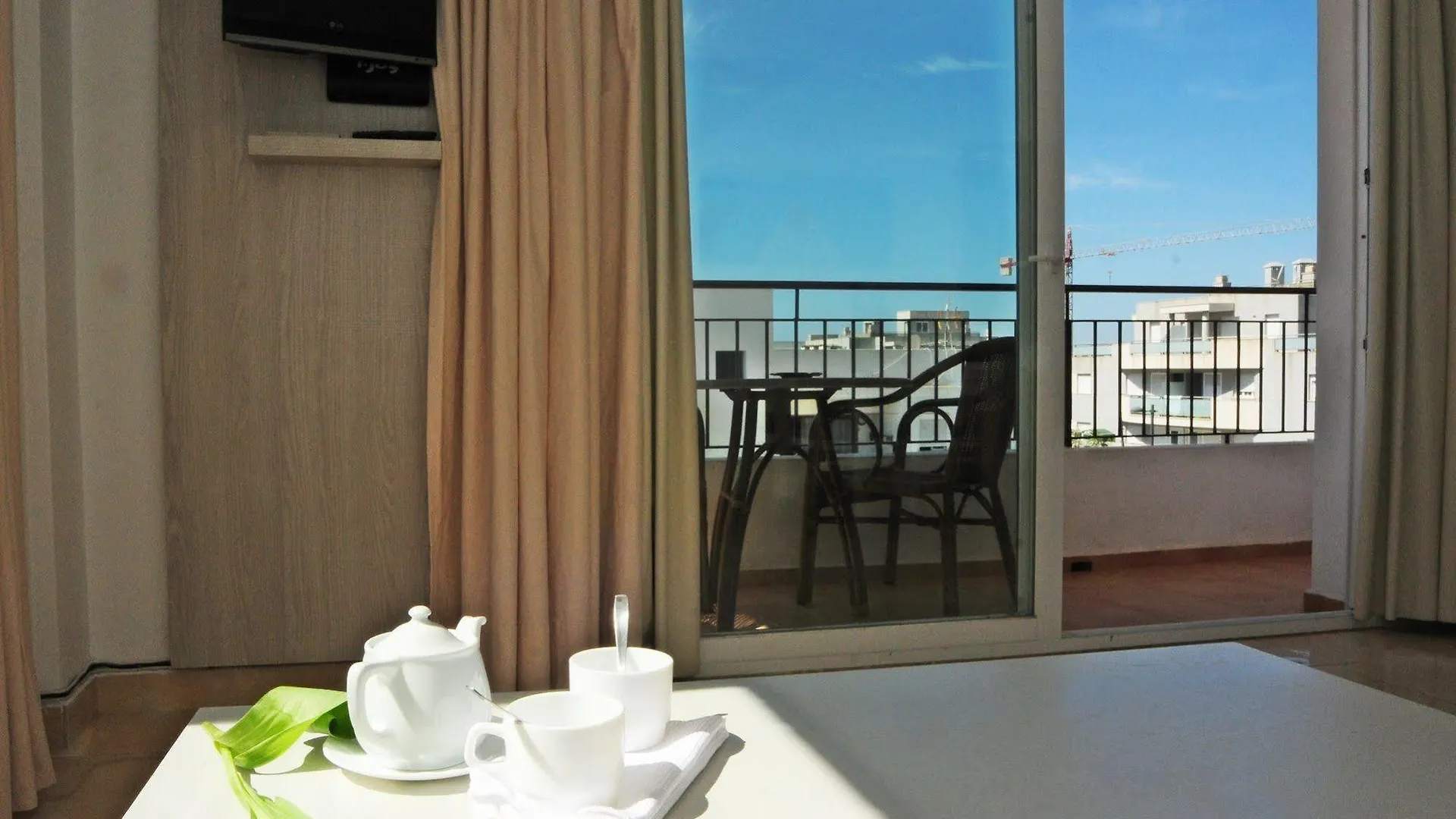 Hotel Apartamentos Avenida Playa d'en Bossa