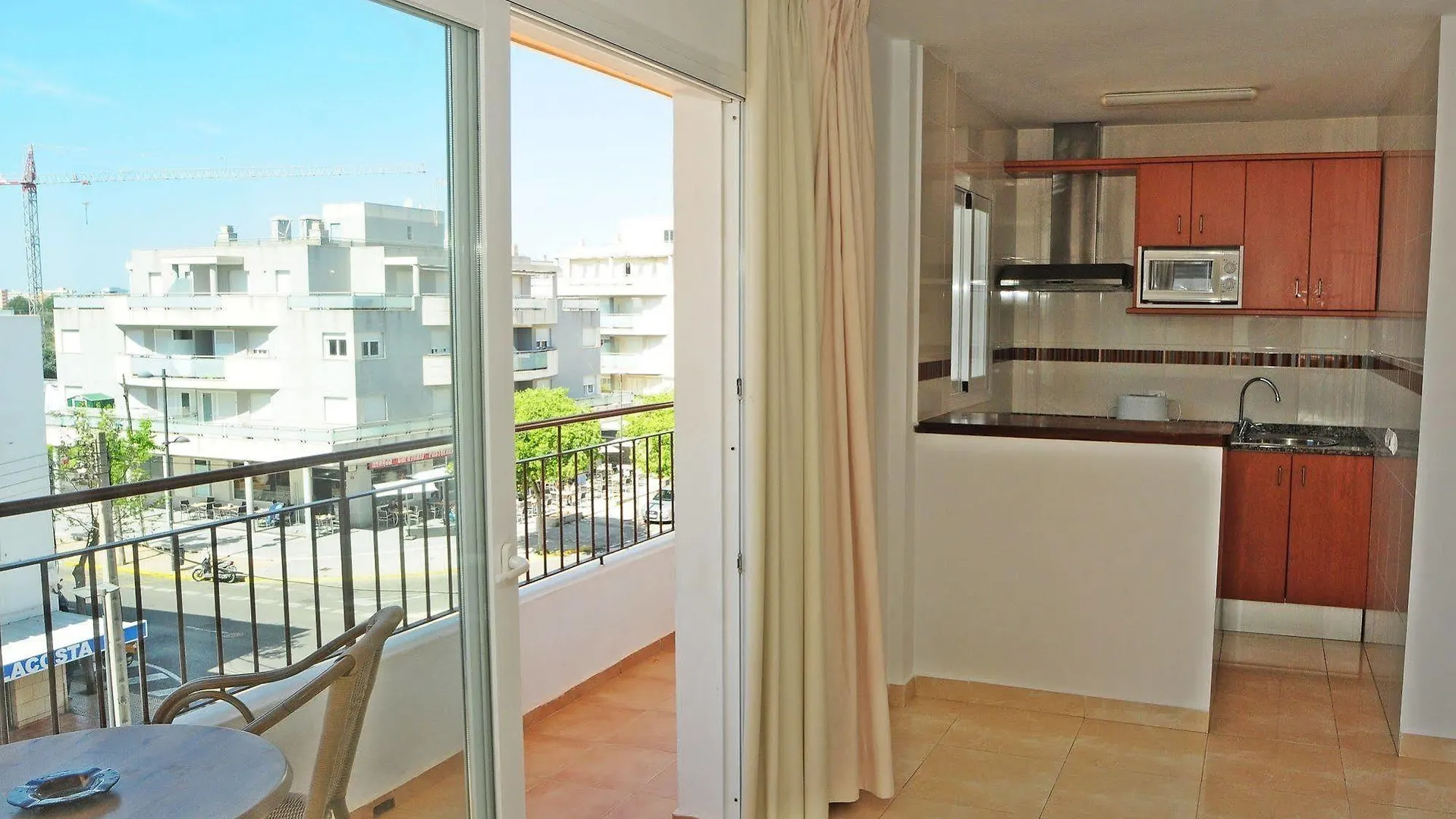 Apartamentos Avenida Playa d'en Bossa Hotel