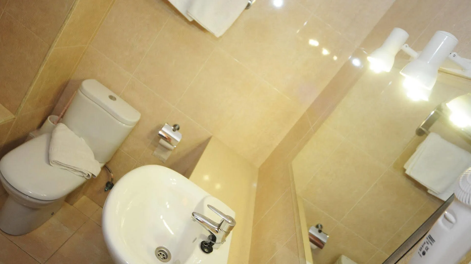 Apartamentos Avenida Playa d'en Bossa Spain
